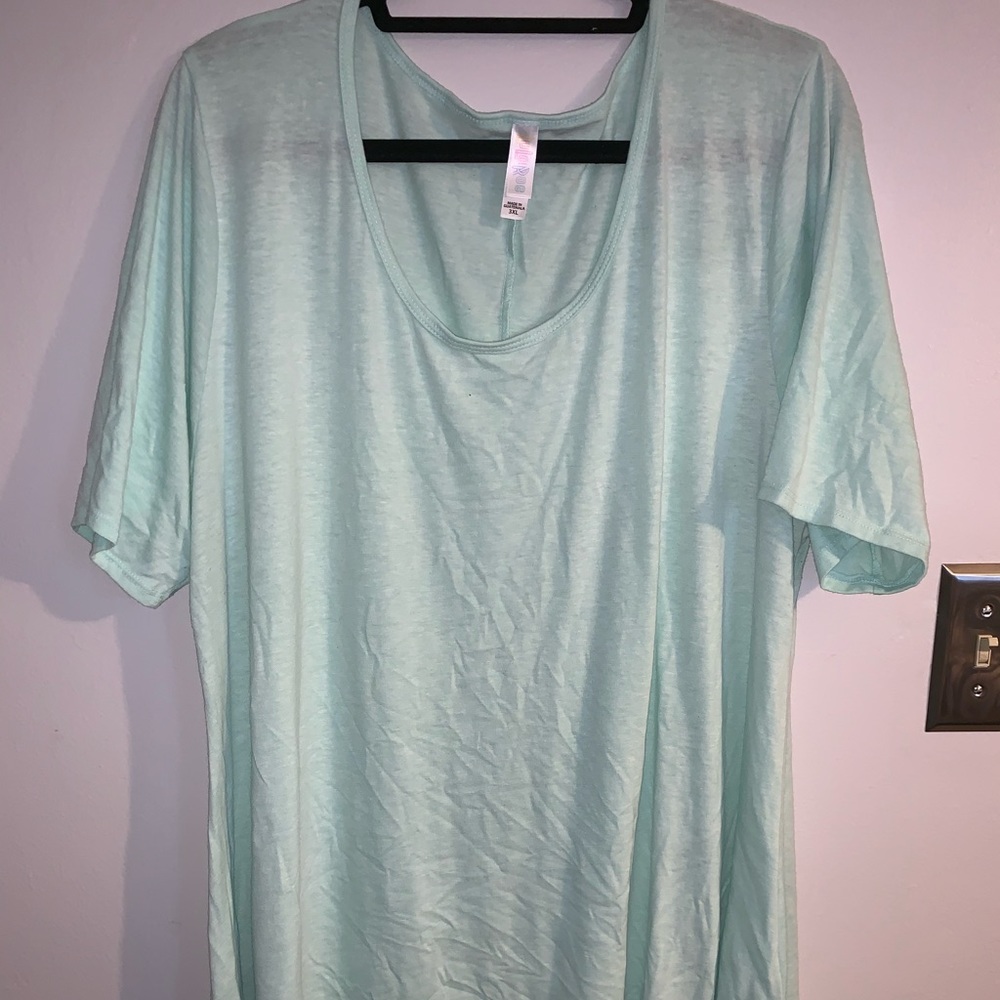 LuLaRoe perfect tee